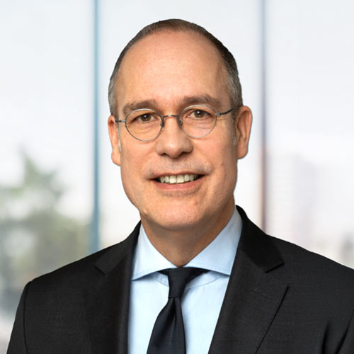 Porträtfoto von Dr. Jörg Krämer