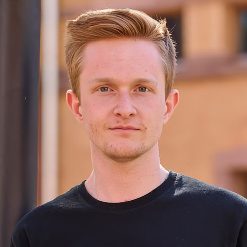 Porträtfoto von Adrian Raehse