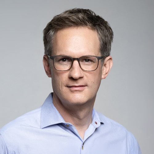 Porträtfoto von Nikolaus D. Bayer