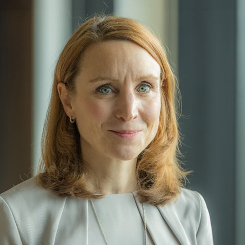 Porträtfoto von Dr. Alexandra Hachmeister