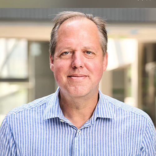 Porträtfoto von Jan-Gerrit Iken
