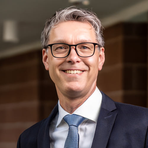 Porträtfoto von Dr. Dr. Johannes Loheide
