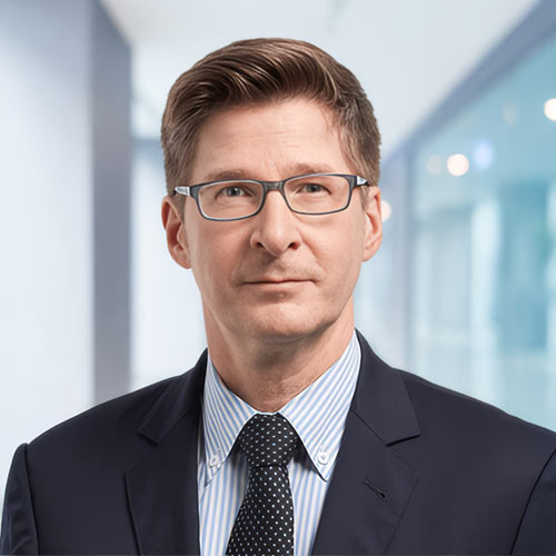 Porträtfoto von Dr. Timo Karsten
